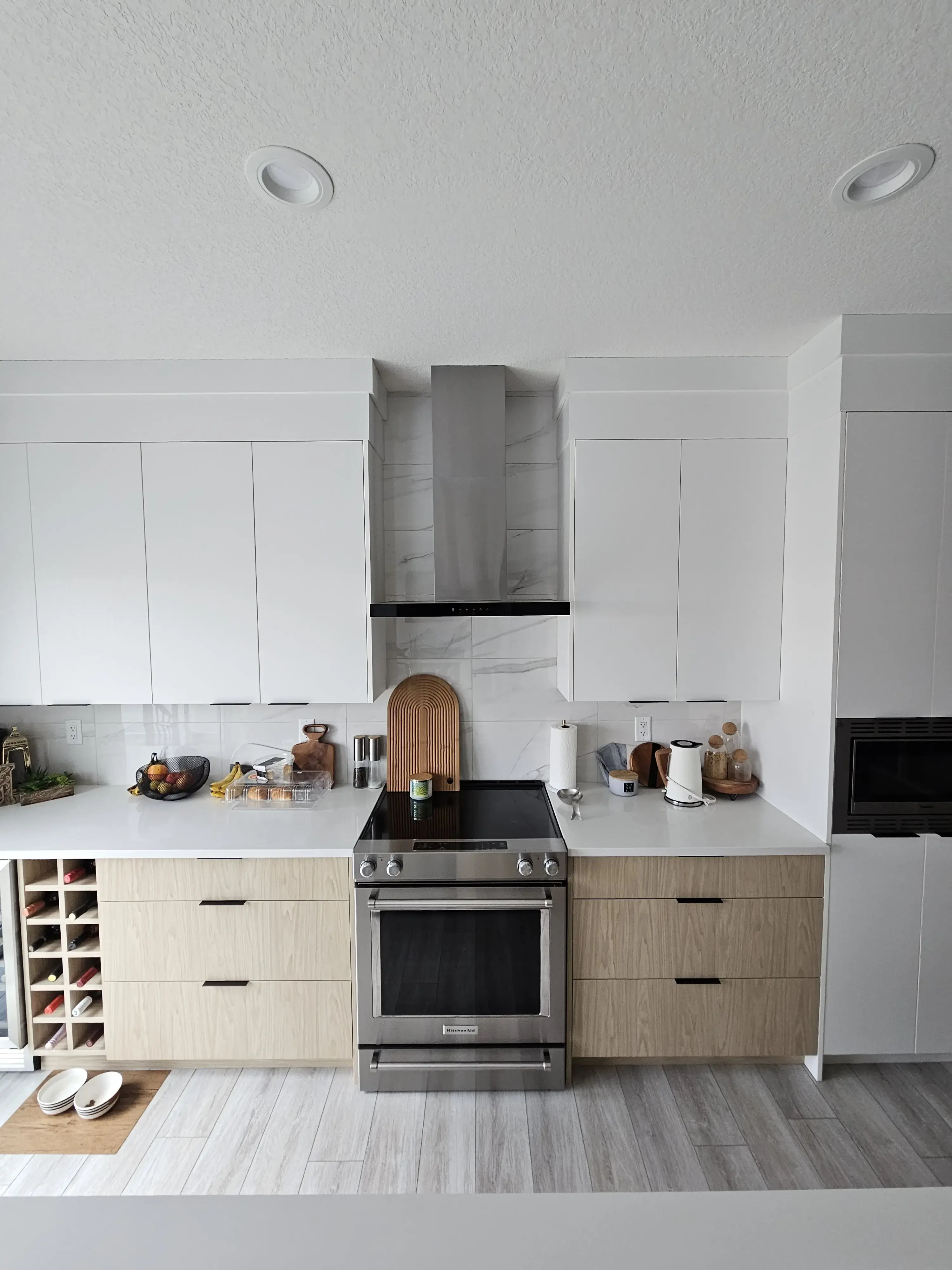 Calgary house cleaning services - sanitized bathroom with eco-friendly products